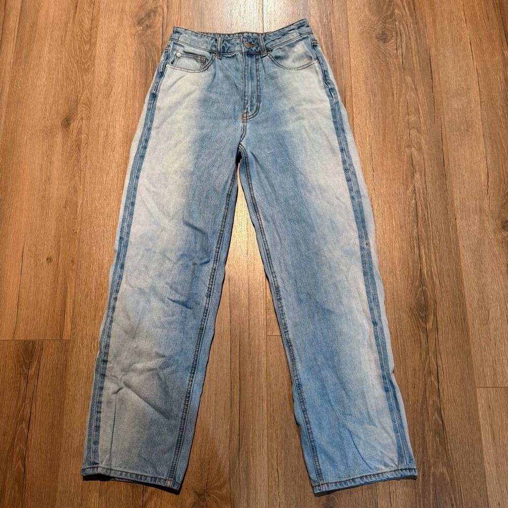 BDG Urban Outfitters High Rise Baggy Jeans Women’s 26 Two Tone Denim